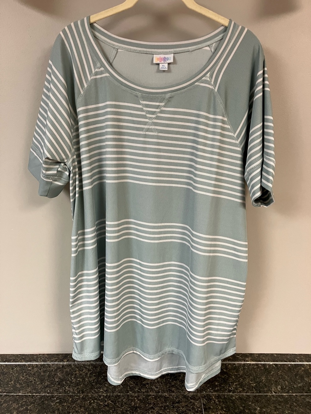 Lularoe Hailey ribbed shirt xl 16/18